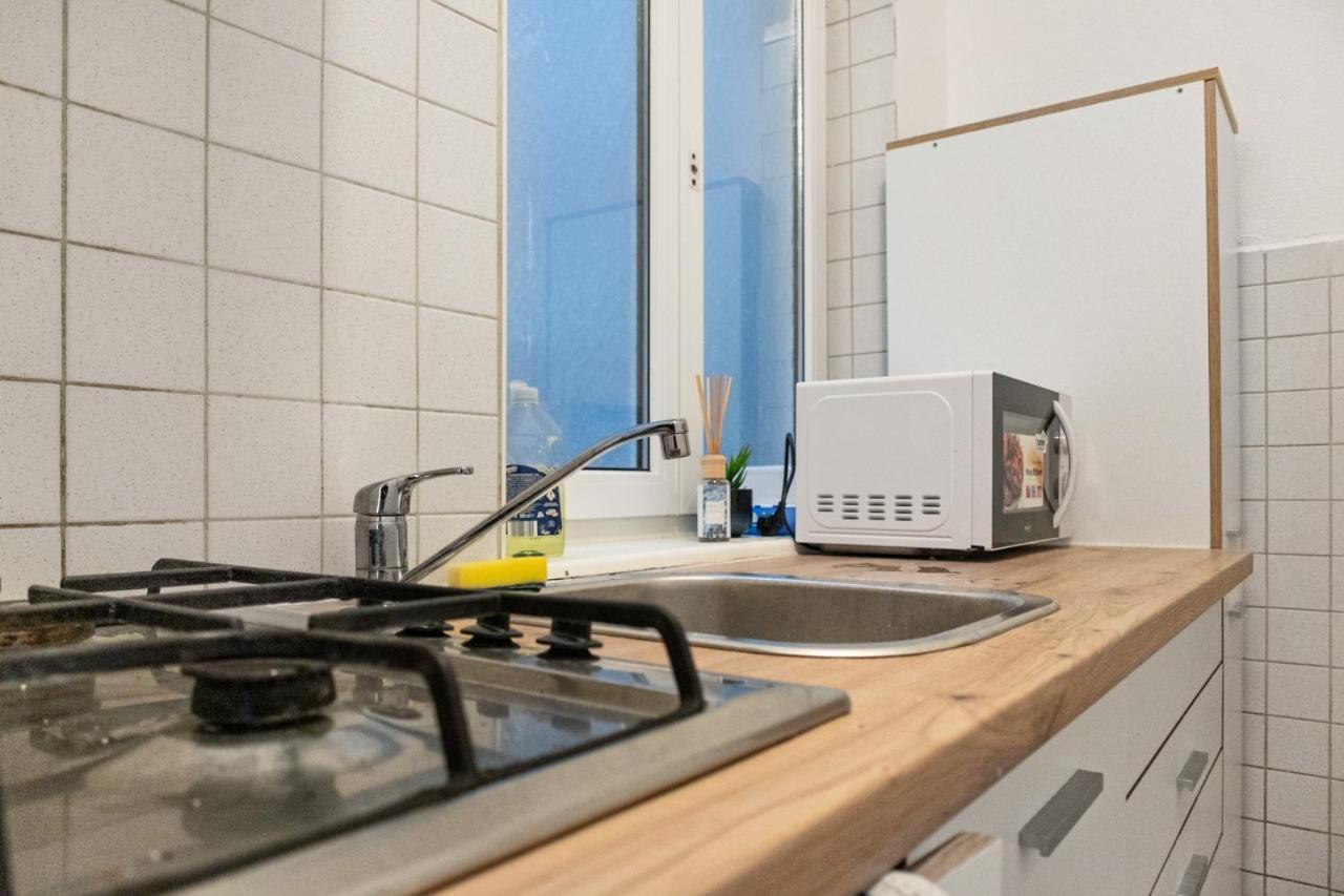 Welcoming 3Br Budget Apt. Well Connected Viena Exterior foto