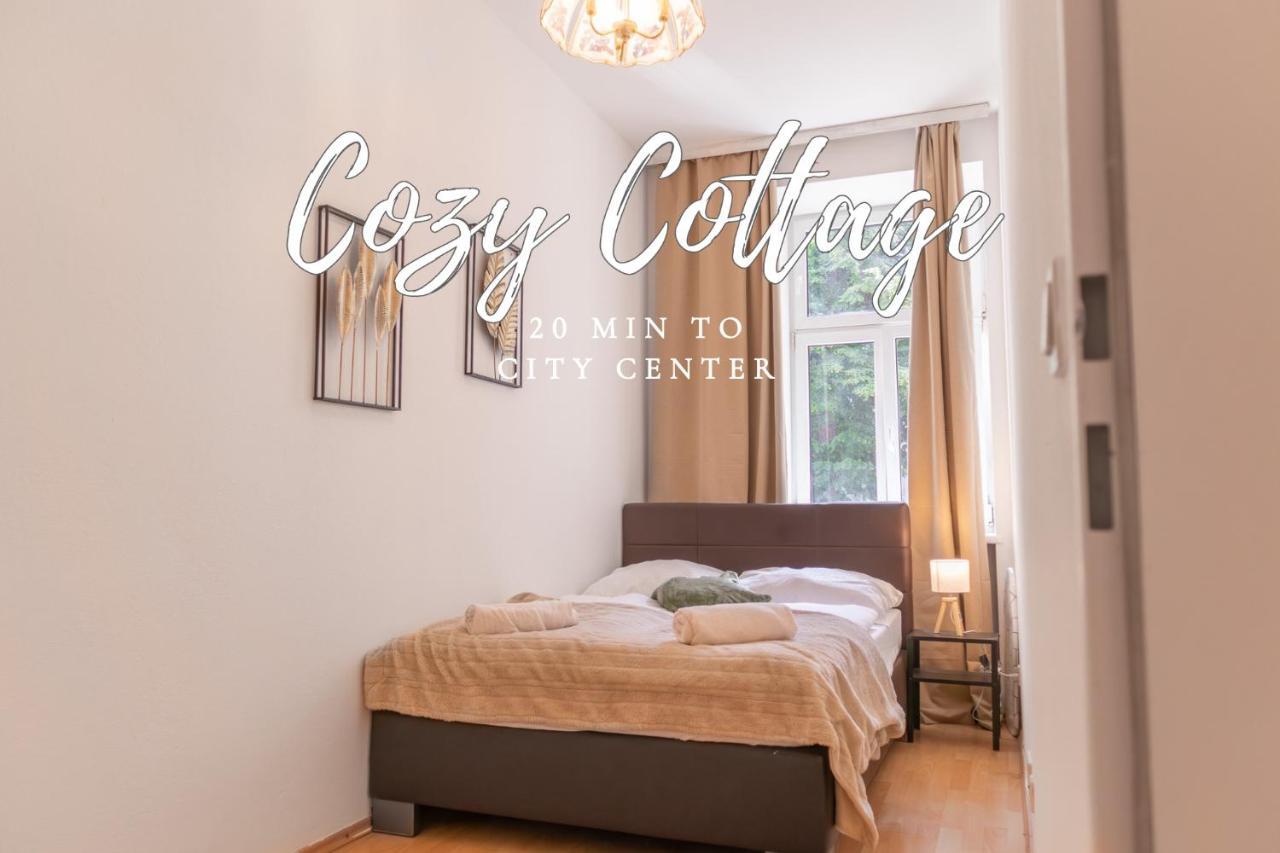 Welcoming 3Br Budget Apt. Well Connected Viena Exterior foto