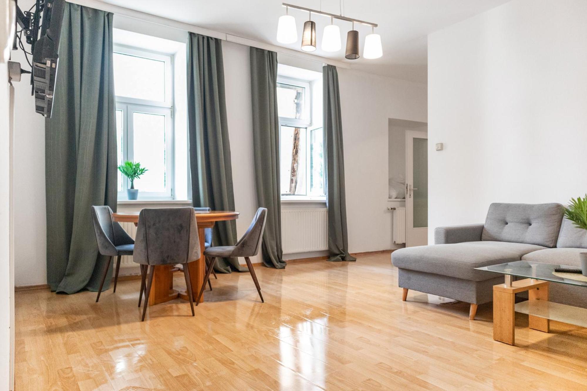 Welcoming 3Br Budget Apt. Well Connected Viena Exterior foto